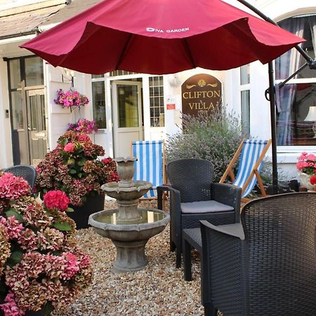 Clifton Villa Guest House Llandudno Esterno foto