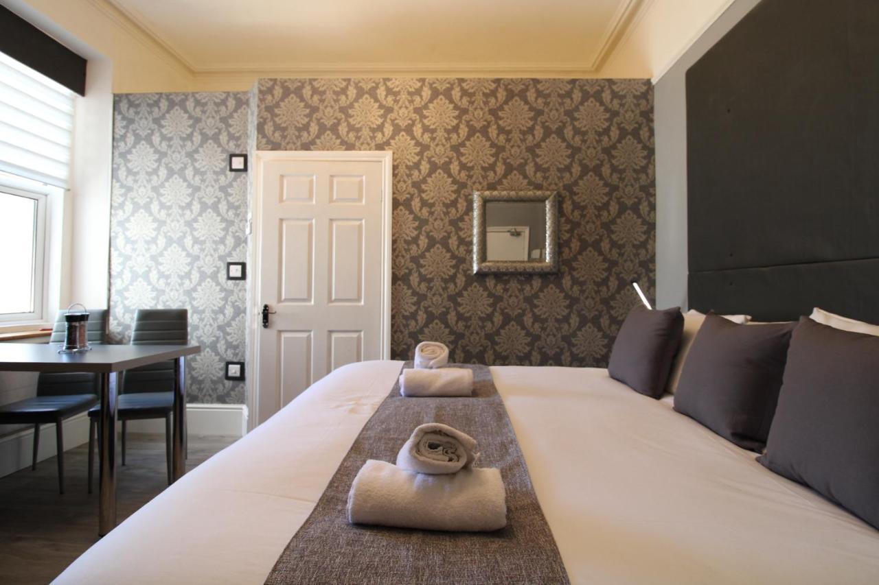 Clifton Villa Guest House Llandudno Esterno foto